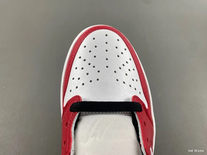 1  Retro 7607 SmartChoice 35 Low Chicago 705329- Jordan 0711